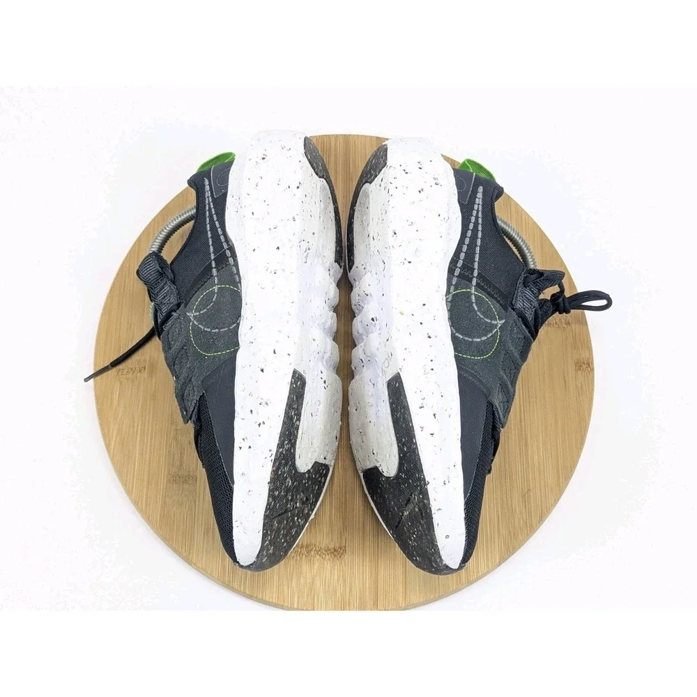 Nike very lightweight